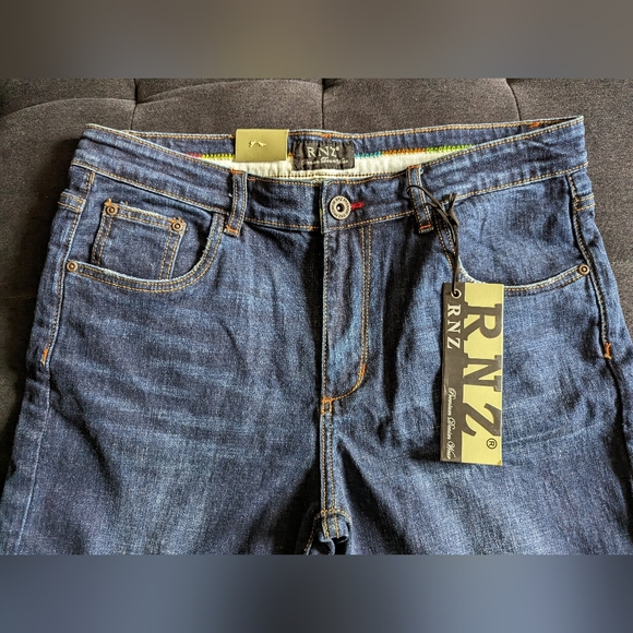 💙 RNZ 💙 Men's Dark Jeans - Straight, Relaxed Fit (have multiple sizes) - Picture 3 of 6